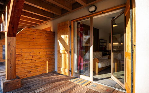 Niveoles: Cuisine, Comptoir, Cabinetry, Design Intérieur, Appareil De Cuisine, Sol, Meubles, Bois, Principaux Appliance, Plafond