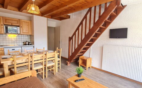 Meijotel B: Bois, Sol, Sol, Meubles, Dur, Tache De Bois, Porte, Parquet, Planche, Lumber