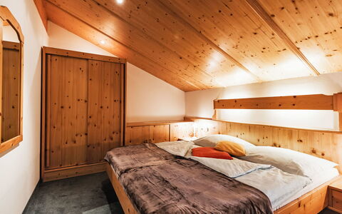 Tuenta: Bois, Plafond, Tache De Bois, Glacial Relief, Dur, Chambre, Cabane En Rondins, Tiroir, Alpes, Cabinetry