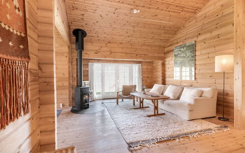 Franka - from the Sea: Végétation, Arbuste, Printemps, Chalet, Jardin, Ombre, Arrière-Cour, Cour, Chaise