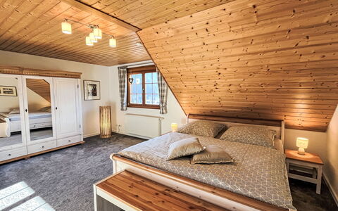 Kleine Auszeit: Design Intérieur, Meubles, Chambre, Bois, Sol, Lit, Plafond, Sol, Pièce, Domicile