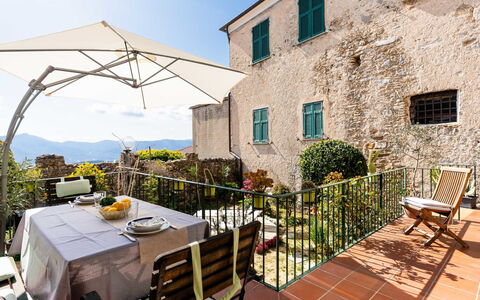 Al Forte: Mur, Pot De Fleur, Meubles, Table, Mobilier De Jardin, Chaise, Tableau De Plein Air, Plante D'Appartement, Table Cuisine Et Salle A Manger, Balcon