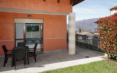 Cà Silvio: Ombre, Mobilier De Jardin, Structure En Plein Air, Daylighting, Balcon