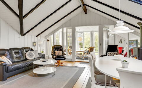 Magnus - 250M to the Fjord: Biens, Ombre, Allée, Ferme