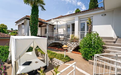 Villa Nika