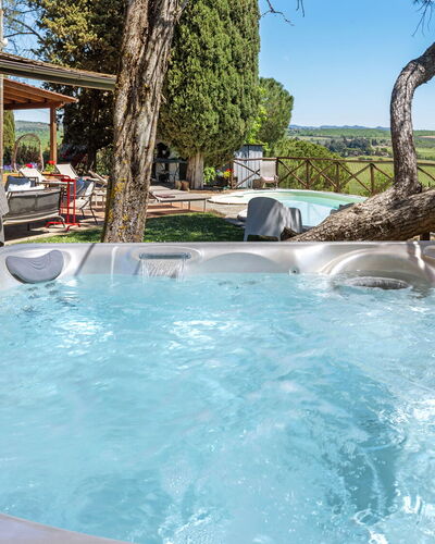 Capanna al Lago, Chianti Heritage with Vineyards V