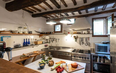 Podere Lorena, 13Th-Century Farmhouse in the Monta