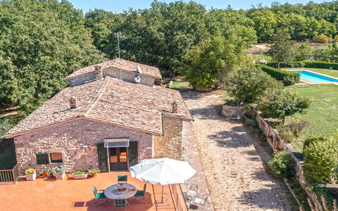 Casale del Timignano, Private Villa with Huge Gard: Maison, Domicile, Zone Rurale, Chalet, Biens, Ferme, Jardin, Village, Villa