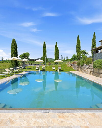 Dimora Chianti Shire: Stunning Tuscan Villa on Vin
