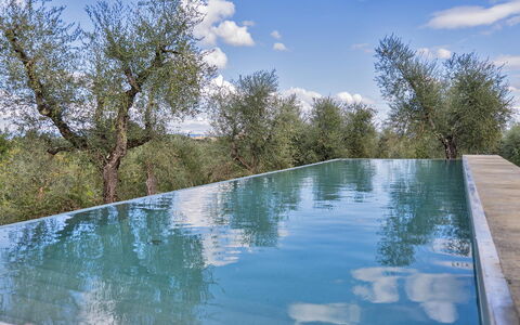 Villa del Mangia, 5Panoramic Pool and Chef Service: Bleu, Composite, Piscine, Réflexion, Caractéristique De L'Eau, Miroir D'Eau