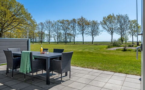 Ilsebeth - 400M from the Sea: Meubles, Mobilier De Jardin, Chaise, Jardin, Ombre, Dur, Tableau De Plein Air, Aménagement Paysager, Patio, Pelouse