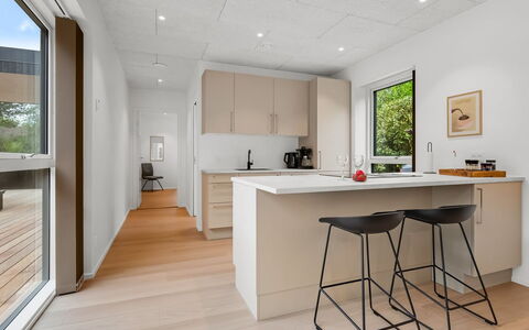Hortense - 900M from the Sea: Design Intérieur, Sol, Sol, Meubles, Parquet, Mur, Cuisine, Comptoir, Bois, Plafond