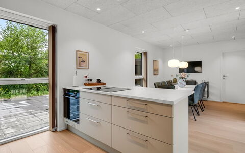 Hortense - 900M from the Sea: Design Intérieur, Sol, Sol, Plafond, Bois, Meubles, Comptoir, Cuisine, Pièce, Luminaire