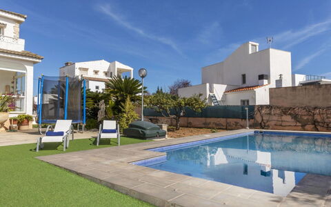 Villa Pepin: Recours, Piscine, Appartement, Station Balnéaire, Hôtel, Condominium, Balcon, Ville Resort, Eco Hôtel