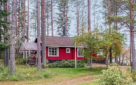 Karinkunnas: Piscine, Chaîne De Montagnes, Eco Hôtel, Recours, Biens, Vallée, Villa, Aménagement Paysager, Ville Resort, Arrière-Cour