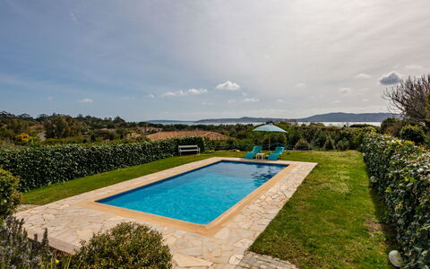 Villa Philipp: Ombre, Balcon, Hôtel, Villa, Recours, Mobilier De Jardin
