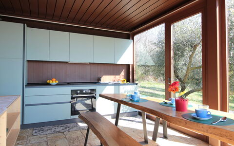 Villa Montello Pool, Jacuzzi, Ac, Wifi, Treviso: Design Intérieur, Cuisine, Meubles, Bois, Comptoir, Sol, Plafond, Domicile, Sol, Éclairage