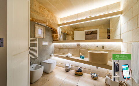 Corte Dei Granai Raro Rooms Collection: Sol, Design Intérieur, Luminaire Plomberie, Sol, Salle De Bains, Plafond, Tuile, Toilette, Plomberie, Robinet