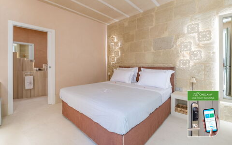 Corte Dei Granai Raro Rooms Collection: Design Intérieur, Sol, Sol, Plafond, Appartement, Pièce, Lit, Chambre, Oreiller, Cadre De Lit