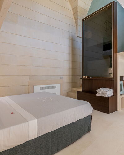 Russarda - Deluxe Room with Bath Tub - Borgo Bianc