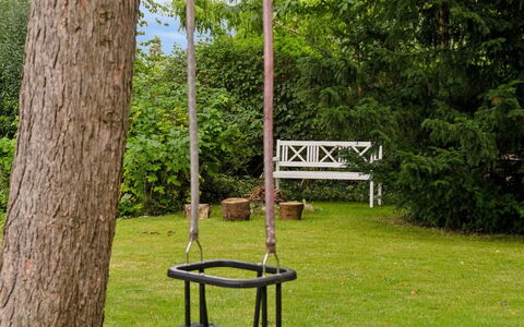 Lauri - 2.3Km from the Sea: 