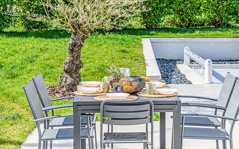 La Tour Bourgerel avec Piscine: Appartement, Condominium, Hôtel