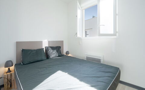 La Dune: Mur, Design Intérieur, Chambre, Sol, Sol, Lit, Plafond, Meubles, Pièce, Éclairage