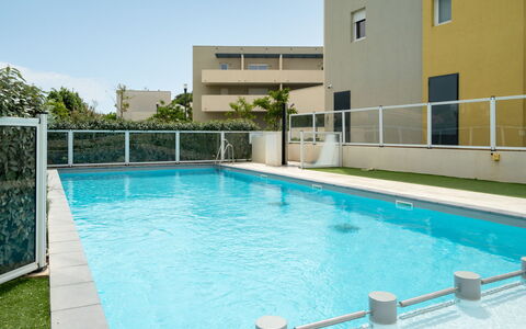 La Dune: Piscine, Composite, Appartement, Recours, Balcon, Condominium, Ombre, Hôtel, Mobilier De Jardin, Villa