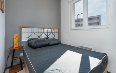 La Dune: Chambre, Sol, Design Intérieur, Sol, Lit, Meubles, Literie, Drap De Lit, Pièce, Éclairage