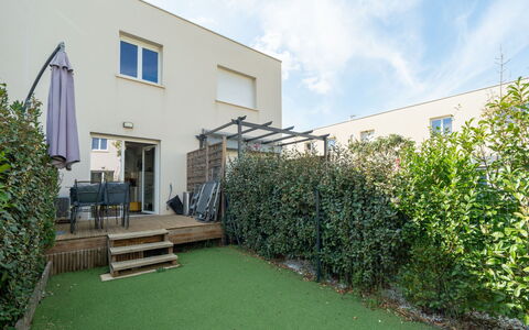 La Dune: Arbuste, Jardin, Zone Résidentielle, Couverture De Sol, Arrière-Cour, Aménagement Paysager, Cour, Ombre, Pelouse