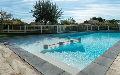 La Dune: Piscine, Bleu, Composite, Ombre, Recours, Tuile, Caractéristique De L'Eau, Béton, Mobilier De Jardin, Conception