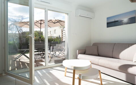 La Dune: Meubles, Sol, Sol, Design Intérieur, Appartement, Chaise, Balcon, Ombre, Salon
