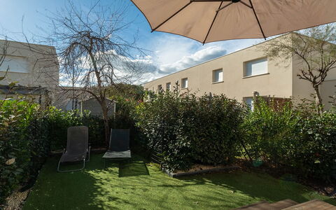 La Dune: Arbuste, Jardin, Arrière-Cour, Ombre, Cour, Aménagement Paysager, Mobilier De Jardin, Pelouse, Cour, Eco Hôtel