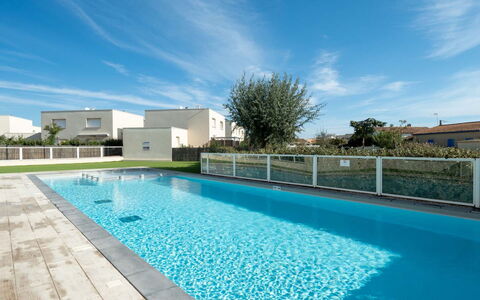 La Dune: Bleu, Piscine, Recours, Composite, Caractéristique De L'Eau, Ombre, Aménagement Paysager, Jardin, Biens, Eco Hôtel