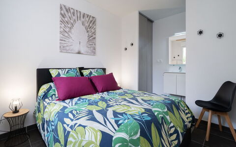 La Dune: Meubles, Bois, Design Intérieur, Sol, Cuisine, Cabinetry, Sol, Pièce, Principaux Appliance, Placard