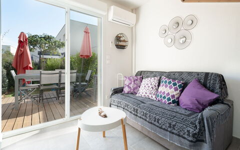 La Dune: Meubles, Design Intérieur, Sol, Sol, Canapé, Appartement, Domicile, Pièce, Table, Salon