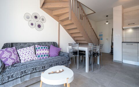 La Dune: Meubles, Bois, Design Intérieur, Sol, Cuisine, Cabinetry, Sol, Pièce, Principaux Appliance, Placard