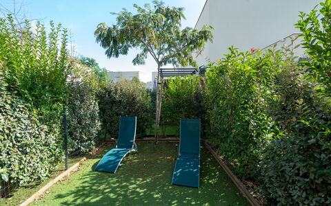 La Dune: Meubles, Bois, Design Intérieur, Sol, Cuisine, Cabinetry, Sol, Pièce, Principaux Appliance, Placard