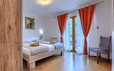 Mauro: Meubles, Bois, Design Intérieur, Sol, Cuisine, Cabinetry, Sol, Pièce, Principaux Appliance, Placard