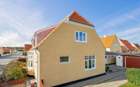Helemine - 900M from the Sea: Biens, Ombre, Allée, Ferme