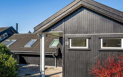 Hughe - 1.3Km from the Sea
