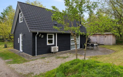 Øgot: Meubles, Design Intérieur, Sol, Sol, Plafond, Pièce, Chaise, Table, Appartement, Table Cuisine Et Salle A Manger