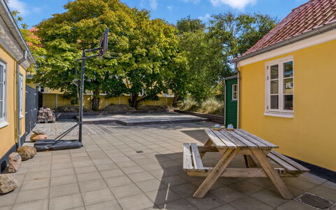 Rami - 250M from the Sea: Biens, Ombre, Allée, Ferme