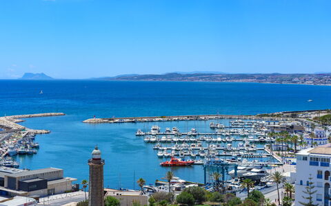 Estepona 657: Bleu, L'Eau, Bateau, Plan D'Eau, Ressources En Eau, Marina, Navire, Voie Navigable, Mer, Cotiers Et Relief Océaniques