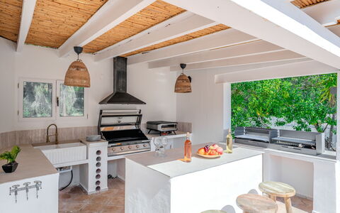 Sierra Pinos Plus: Zone Résidentielle, Arbuste, Maison, Jardin, Domicile, Lot Terre, Toit, Ombre, Pelouse