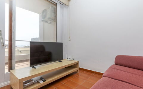 Airmenuda: Sol, Sol, Bois, Design Intérieur, Plafond, Pièce, Parquet, Appartement, Meubles, Salon