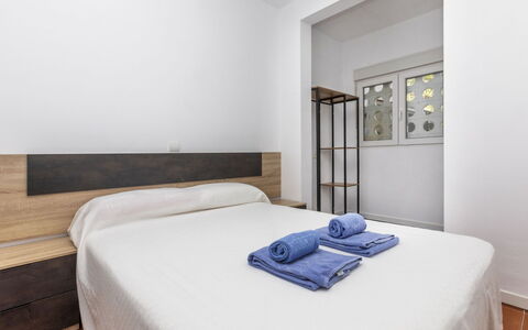 Airmenuda: Lit, Chambre, Bois, Design Intérieur, Drap De Lit, Sol, Literie, Sol, Meubles, Pièce