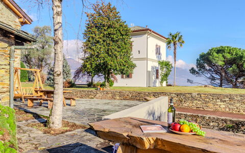 Casa di Sasso: Meubles, Design Intérieur, Sol, Bois, Plafond, Sol, Chaise, Table, Appartement, Éclairage