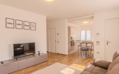 Logement:&nbsp;Calicantus - Nespolo 100.3