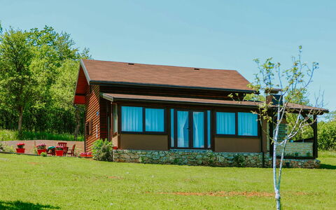 Iv-An: Piscine, Recours, Villa, Eco Hôtel, Hôtel, Hacienda, Ville Resort